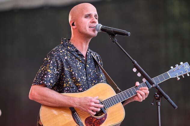 Milow live im Rahmen der Konzertreihe Back on Stage auf der Gilde Parkbühne. Hannover, 27.06.2021