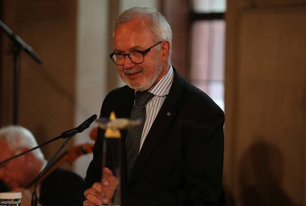28.06.2021 Frankfurt am Main, Römer European Banker of the Year 2019 Ehrung von Werner Hoyer, Präsident der Europäischen Investitionsbank (EIB) Bild zeigt: Werner Hoyer, Präsident der Europäischen Investitionsbank (EIB)