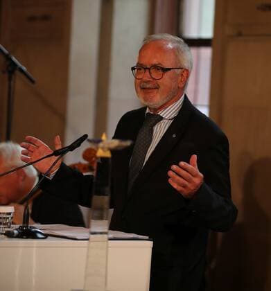 28.06.2021 Frankfurt am Main, Römer European Banker of the Year 2019 Ehrung von Werner Hoyer, Präsident der Europäischen Investitionsbank (EIB) Bild zeigt: Werner Hoyer, Präsident der Europäischen Investitionsbank (EIB)