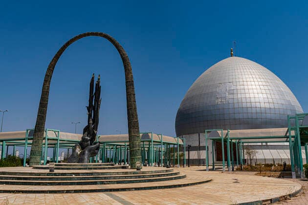 Martyrs Monument in Chabaish in the Mesopotamian Marshes, The Ahwar of Southern Iraq, UNESCO World Heritage Site, Iraq, Middle East Copyright: MichaelxRunkel 1184-5741 Editorial Use Only