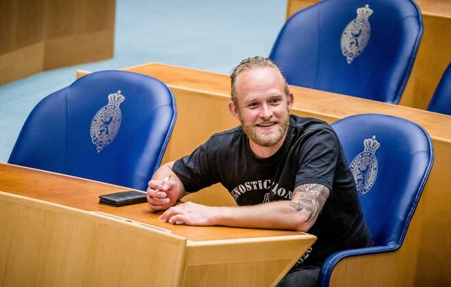 News Bilder des Tages THE HAGUE - Peter Kwint (SP) during the weekly question hour in the House of Representatives. ANP BART SIZE Copyright: xHollandsexHoogtex xxANPx x433184392x