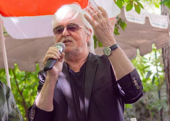 20210701 Press Talk on the Occasion of the Farewell Concert of Bilgeri and Opus in Wiesen with Minisex VIENNA, AUSTRIA - JULY 01: Musician Reinhold Bilgeri during the press talk on the occasion of the farewell concert of Bilgeri and Opus in Wiesen on the 20.08.2021 with Minisex at the Schweizerhaus on July 01, 2021 in Vienna, Austria. WIEN, OESTERREICH - 01. JULI: Musiker Reinhold Bilgeri waehrend des Pressegepraeches anlaesslich des Abschiedskonzertes von Bilgeri und Opus in Wiesen am 20.08.2021 mit Minisex im Schweizerhaus am 01. Juli 2021 in Wien, Oesterreich. 210701_SEPA_17_015 Copyright: xIsabellexOuvrardx SEPAxMedia