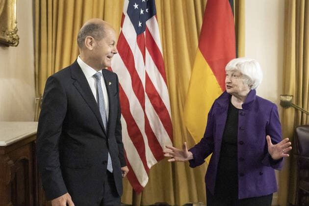 News Themen der Woche KW26 News Bilder des Tages Bundesfinanzminister Olaf Scholz (SPD) trifft die Finanzministerin der Vereinigten Staaten von Amerika, Janet Yellen, in Washington am 02.07.2021. Washington Vereinigte Staaten von Amerika