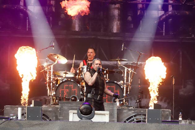 Feuerengel - A Tribute to Rammstein live beim Strandkorb Konzert in Hamburg Hamburg Cruise Center Steinwerder Hamburg Deutschland Copyright: xLobeca RalfxHomburgx