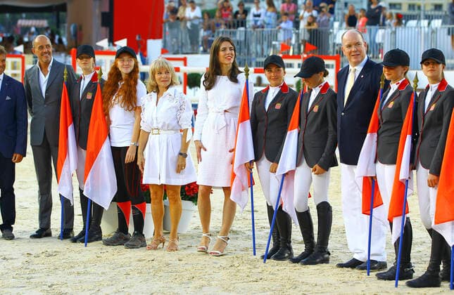 Bilder des Jahres 2021, Entertainment 07 Juli Entertainment Bilder des Tages Monaco, Monte-Carlo - July 02, 2021: 15th Longines Global Champions Tour with HSH Prince Albert II of Monaco and Charlotte Casiraghi during the Presentation of the Monegasque Team. Jumping International de Monte-Carlo. Longines Global Champions Tour Monaco 2021 *** Monaco, Monte Carlo July 02, 2021 15th Longines Global Champions Tour with HSH Prince Albert II of Monaco and Charlotte Casiraghi during the Presentation of the Monegasque Team Jumping International de Monte Carlo Longines Global Champions Tour Monaco 2021