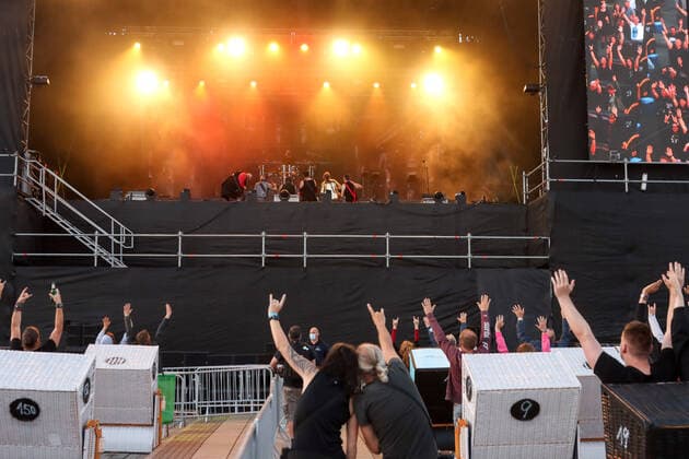 Feuerengel - A Tribute to Rammstein live beim Strandkorb Konzert in Hamburg Hamburg Cruise Center Steinwerder Hamburg Deutschland Copyright: xLobeca RalfxHomburgx