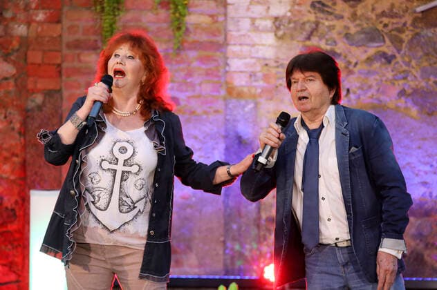 Regina Thoss und Uwe Jensen live bei Schlager am See am Berzdorfer See bei Görlitz. Görlitz, 03.07.2021 *** Regina Thoss and Uwe Jensen live at Schlager am See at the Berzdorfer See near Görlitz Görlitz, 03 07 2021 Foto:xM.xWehnertx xFuturexImage