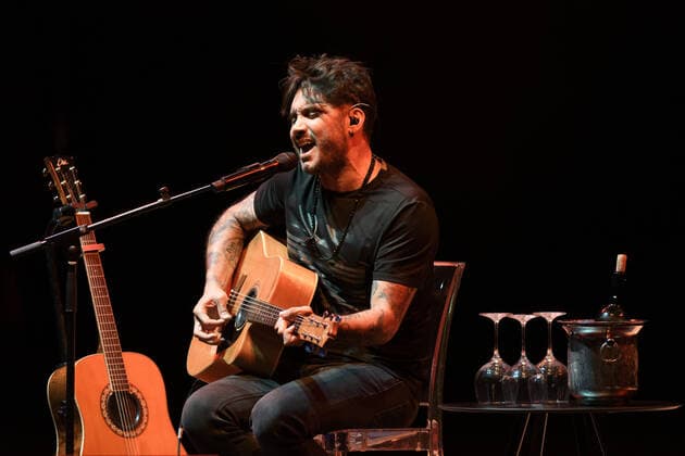 Fabrizio Moro durante Canzoni nella stanza - percorso unplugged 2021 all Auditorium Parco della Musica Cavea, Roma, Italia, 3 Luglio 2021 LiveMedia