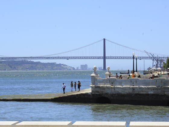 July 4, 2021, Lisbon, Portugal: Movement of people at Terreiro do Paco station, which is also fluvial, on Sunday (4). In the surroundings, restaurants and museums are good leisure options.  Copyright: xEdsonxdexSouzax