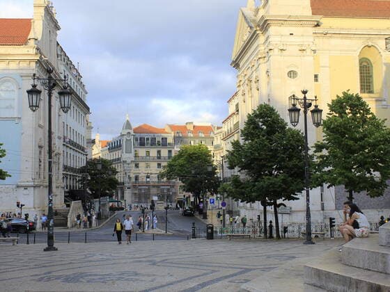 July 5, 2021, Lisbon, Portugal: Pedestrian movement in Luis de Camoes Square and surroundings, in Lisbon, on Monday (5).  Copyright: xEdsonxdexSouzax