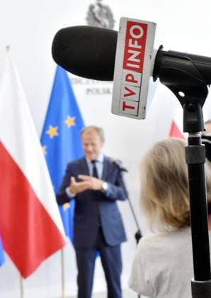06.07.2021 WARSZAWA SENAT RP SPOTKANIE DONALDA TUSKA Z MARSZALKIEM SENATU DONALD TUSK MET WITH SENATE SPEAKER TOMASZ GRODZKI TVP INFO FOT DAMIAN BURZYKOWSKI NEWSPIX.PL 