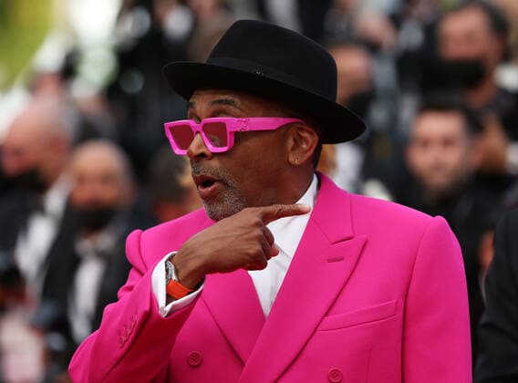(210707) -- CANNES, July 7, 2021 -- U.S. director and jury president Spike Lee arrives at the red carpet during the opening ceremony of the 74th Cannes International Film Festival in Cannes, southern France, July 6, 2021. ) FRANCE-CANNES-FILM FESTIVAL-OPENING CEREMONY GaoxJing 