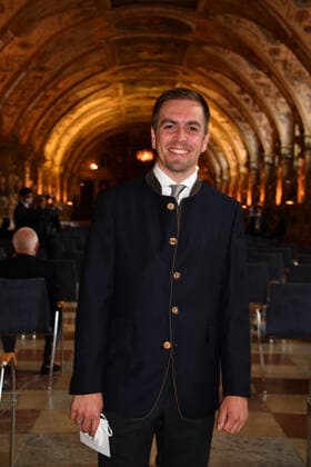Philipp Lahm Verleihung des Bayerischen Verdienstorden 2021 Ehrung, Auszeichnung Antiquarium Residenz München 08. Juli 2021