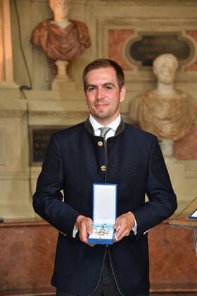 Philipp Lahm Verleihung des Bayerischen Verdienstorden 2021 Ehrung, Auszeichnung Antiquarium Residenz München 08. Juli 2021
