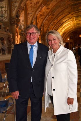 Dr. Michael Karkloh und Marianne Wille Verleihung des Bayerischen Verdienstorden 2021 Ehrung, Auszeichnung Antiquarium Residenz München 08. Juli 2021