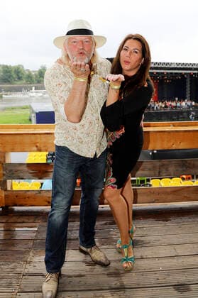 Frank Kessler mit Ehefrau Doreen Kessler beim 15. Hope Jubiläumskonzert auf dem Areal der Filmnächte am Königsufer Dresden. Dresden, 07.08.2021