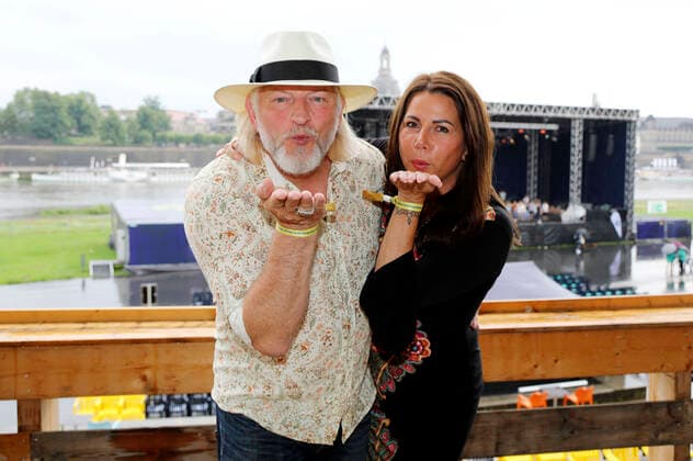 Frank Kessler mit Ehefrau Doreen Kessler beim 15. Hope Jubiläumskonzert auf dem Areal der Filmnächte am Königsufer Dresden. Dresden, 07.08.2021