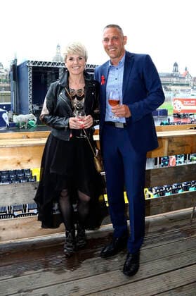 Linda Feller mit Ehemann Andreas Schmidt beim 15. Hope Jubiläumskonzert auf dem Areal der Filmnächte am Königsufer Dresden. Dresden, 07.08.2021