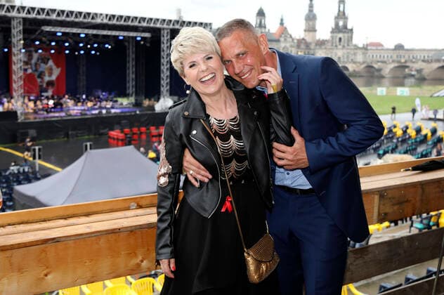 Linda Feller mit Ehemann Andreas Schmidt beim 15. Hope Jubiläumskonzert auf dem Areal der Filmnächte am Königsufer Dresden. Dresden, 07.08.2021