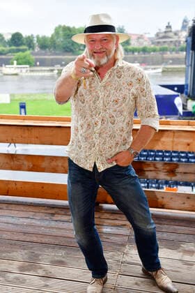 Frank Kessler beim 15. Hope Jubiläumskonzert auf dem Areal der Filmnächte am Königsufer Dresden. Dresden, 07.08.2021