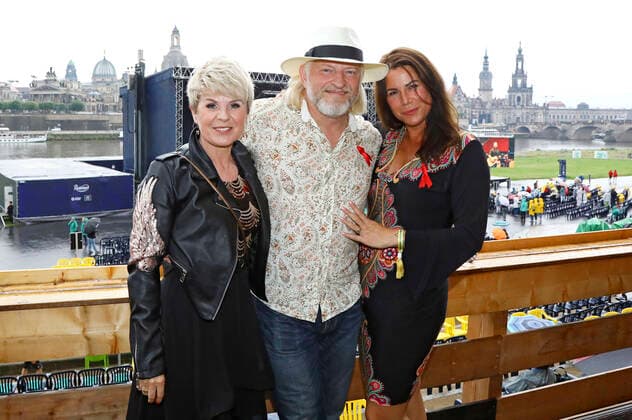 Linda Feller, Frank Kessler und Doreen Kessler beim 15. Hope Jubiläumskonzert auf dem Areal der Filmnächte am Königsufer Dresden. Dresden, 07.08.2021