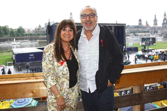 Wolfgang Stumph mit Ehefrau Christine beim 15. Hope Jubiläumskonzert auf dem Areal der Filmnächte am Königsufer Dresden. Dresden, 07.08.2021