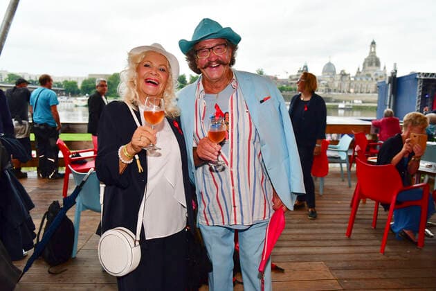 Dorit Gäbler und Karl-Heinz Bellmann beim 15. Hope Jubiläumskonzert auf dem Areal der Filmnächte am Königsufer Dresden. Dresden, 07.08.2021