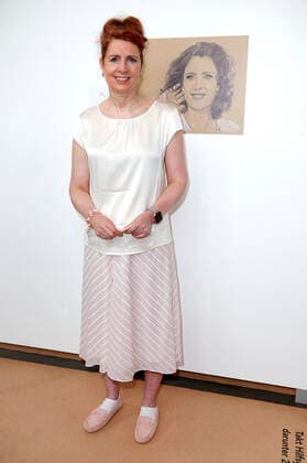Monica Lierhaus bei der Charity Aktion für CARE Deutschland mit einer Sonderausstellung Hamburger Persönlichkeiten in der Ballinstadt. Hamburg, 09.07.2021