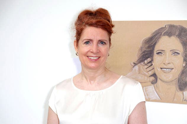 Monica Lierhaus bei der Charity Aktion für CARE Deutschland mit einer Sonderausstellung Hamburger Persönlichkeiten in der Ballinstadt. Hamburg, 09.07.2021