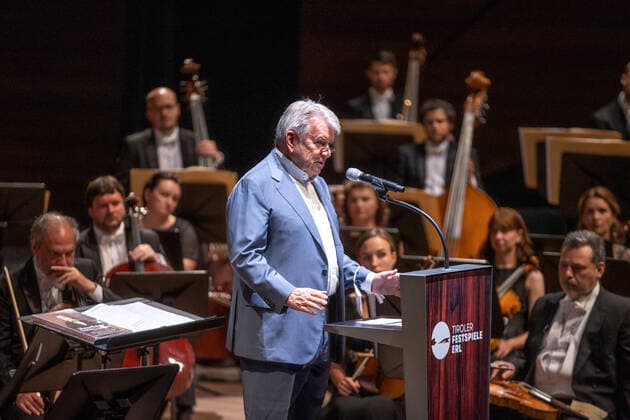 Erl 08.07.2021, Festspielhaus, Erl, AUT, Tiroler Festspiele Erl 2021, Eröffnungskonzert, im Bild Festspielpräsident Hans Peter Haselsteiner Festival President Hans Peter Haselsteiner during the Opening concert of the Tiroler Festspiele Erl at the Festspielhaus in Erl, Austria on 2021 07 08.