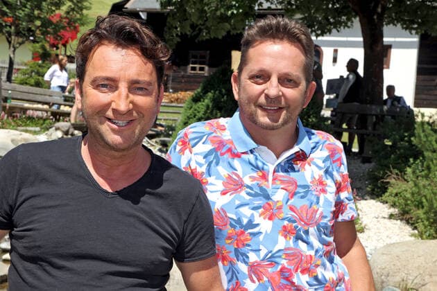 ORF Wenn die Musi spielt . Duo Fantasy am Rande des Künstlertreffs zum Musik Open Air Wenn die Musi spielt am 09.07.2021 auf dem Festgelände in Bad Kleinkirchheim. 20210709BOS0037