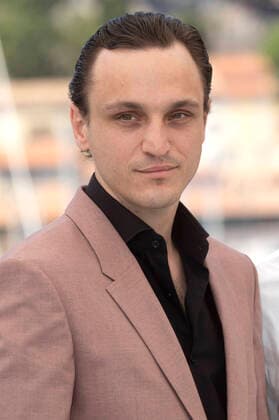 Franz Rogowski beim Photocall zum Kinofilm Große Freiheit Great Freedom auf dem Festival de Cannes 2021 74. Internationale Filmfestspiele von Cannes am Palais des Festivals. Cannes, 09.07.2021