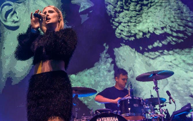 Det danske sangerinde Clara spiller op til Havefest paa Plaenen i Tivoli fredag den 9. juli 2021 Havefest afloeser Fredagsrock, der er aflyst paa grund af Covid-19 Coronakrisen. , Copenhagen Copyright: TorbenxChristensen TorbenxChristensenx CP102 spdk20210710-011343-L