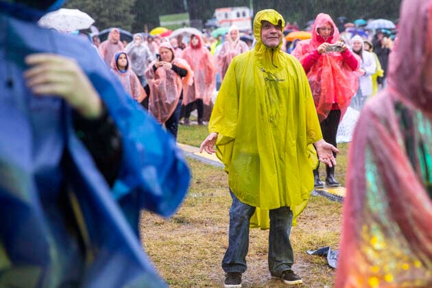 Publikum beim Picknick Konzert von Joris auf der Zoopark Festwiese. Erfurt, 09.07.2021
