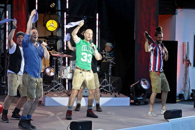 ORF Wenn die Musi spielt . Voxxclub während der Generalprobe zum Musik Open Air Wenn die Musi spielt am 09.07.2021 in Bad Kleinkirchheim. 20210710BOS0002