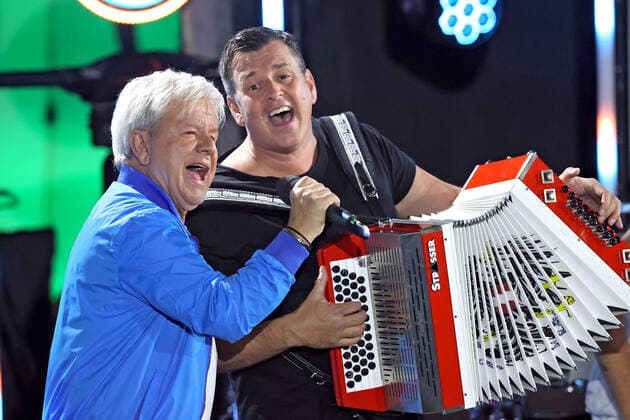 ORF Wenn die Musi spielt . Sänger G.G. Anderson und Marc Pircher während der Generalprobe zum Musik Open Air Wenn die Musi spielt am 09.07.2021 in Bad Kleinkirchheim. 20210710BOS0108