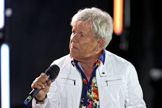 ORF Wenn die Musi spielt . Sänger G.G. Anderson während der Generalprobe zum Musik Open Air Wenn die Musi spielt am 09.07.2021 in Bad Kleinkirchheim. 20210710BOS0087