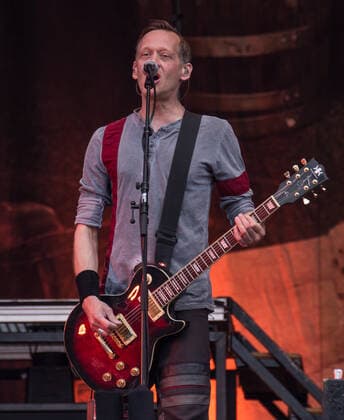 In Extremo Auftritt beim Strandkorb Open Air WIESBADEN 2021 In Extremo (kurz InEx) ist eine deutsche Band, die dem Mittelalter-Rock zugeordnet wird. Wiesbaden BRITA-Arena Rheinland-Pfalz