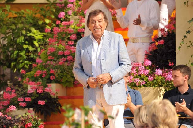 Bilder des Jahres 2021, Entertainment 07 Juli Entertainment Bilder des Tages ARD - Immer wieder Sonntags. Sänger Bata Illic während der ARD - Unterhaltungsshow Immer wieder Sonntags am 11.07.2021 im Europapark Rust. 20210711MWI2673 *** ARD Immer wieder Sonntags singer Bata Illic during the ARD entertainment show Immer wieder Sonntags on 11 07 2021 at Europapark Rust 20210711MWI2673