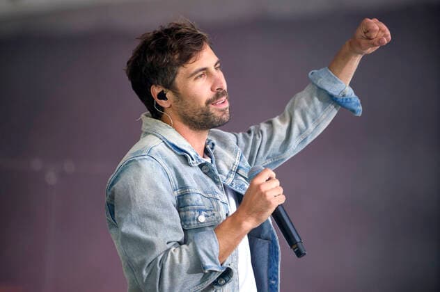 Max Giesinger live im Rahmen der Konzertreihe Back on Stage auf der Gilde Parkbühne. Hannover, 11.07.2021