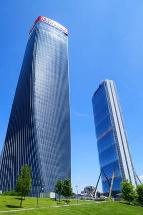 Architektur von Arata Isozaki Milan, Italy, City Life, buildings forxanyxinformationxaboutxthisximagexpleasexcontactxredazione@agf-foto.it 1007_12_496DGT04093