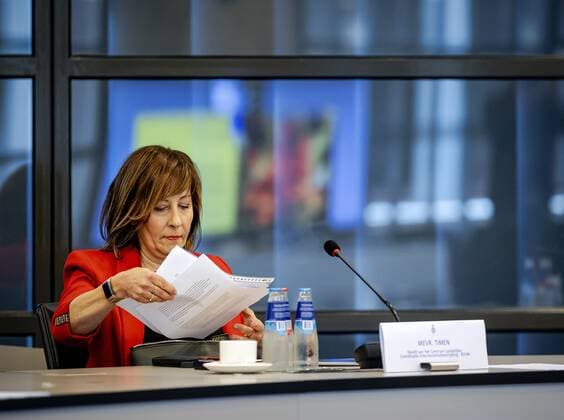 THE HAGUE - Aura Timen (head of the National Coordination of Infectious Disease Control at RIVM) in the House of Representatives during a technical briefing about the corona virus. The infection figures have risen rapidly again, so that the cabinet has decided to tighten up the corona measures again. ANP ROBIN VAN LONKHUIJSEN Copyright: xHollandsexHoogtex xxANPx x433842750x