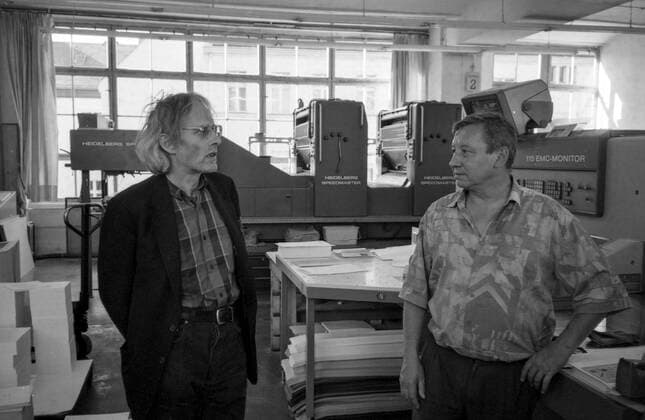Besprechung wg. Drucktermins für den NGBK-Katalog Der detektorische Blick , 9.9.1997 *** Review due to printing date for the NGBK catalogue Der detektorische Blick , 9 9 1997