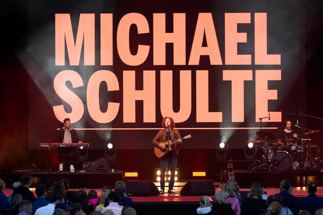 Michael Schulte live im Rahmen der Konzertreihe Back on Stage auf der Gilde Parkbühne. Hannover, 14.07.2021