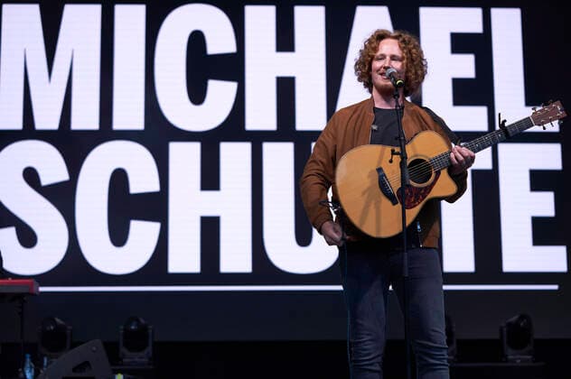 Michael Schulte live im Rahmen der Konzertreihe Back on Stage auf der Gilde Parkbühne. Hannover, 14.07.2021