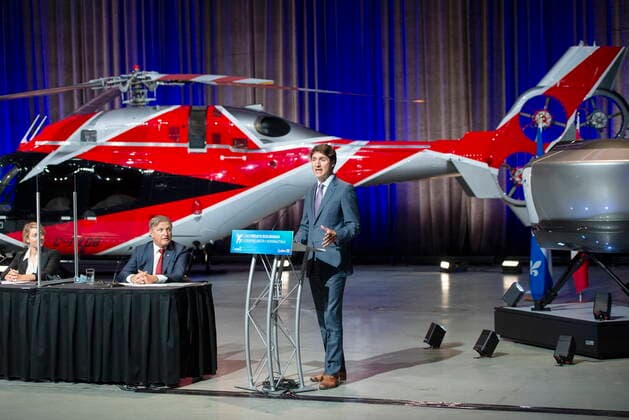Kanada, Justin Trudeau und Premierminister Francois Legault verkünden Luft- und Raumfahrt Programm July 15, 2021, Montreal, QC, Canada: Prime Minister Justin Trudeau makes an aerospace economic announcement, Thursday, July 15, 2021 in Montreal. Montreal Canada  - ZUMAc35_ 20210715_zaf_c35_013 Copyright: xRyanxRemiorzx