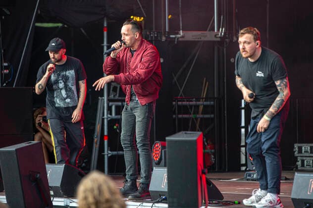 Koljah, Danger Dan und Panik Panzer von der Antilopen Gang live beim Picknick Konzert auf der Zoopark Festwiese. Erfurt, 15.07.2021