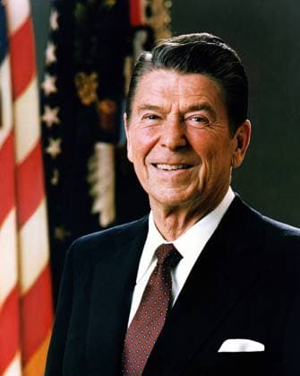 Ronald Wilson Reagan (February 6, 1911 June 5, 2004, Republican) was an American politician and actor who was the 40th President of the United States, from 1981 to 1989.<br ><br > Before his presidency, he was the 33rd Governor of California, from 1967 to 1975, after a career as a Hollywood actor and union leader. USA: Ronald Reagan (1911 2004) was the 40th President of the United States, serving from 1981 to 1989. Photographic Portrait, 1983 xSupplier:xCPAxMediaxCo.xLtd.x Copyright: xx