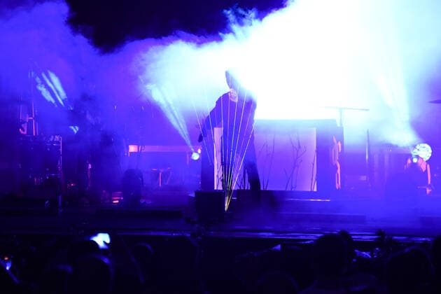 Dardust Live nel suo Storm and Drugs Tour - Lo spettacolo coi Laser durante Dardust Storm and Drugs Live, Concerto cantante italiano in Gardone Riviera, Italia, 16 luglio 2021