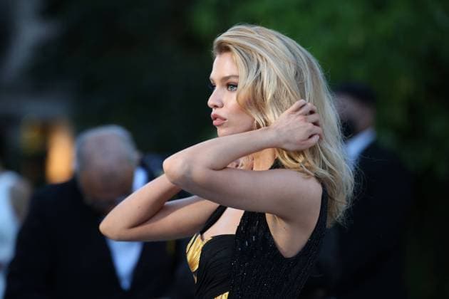 July 16, 2021, Antibes, Provence Alpes Cote d Azur, France: Stella MAXWELL attends the amfAR Gala 2021 during the 74th annual Cannes Film Festival on July 16th 2021 in Antibes, France Antibes France - ZUMAc179 20210716_zep_c179_099 Copyright: xMickaelxChavetx